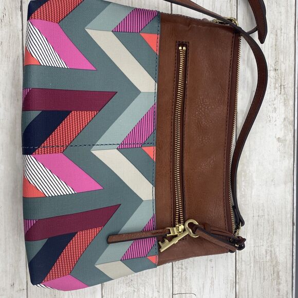 FOSSIL Fiona Crossbody Convertible Bag Purse Multicolor Geometric Chevron - Picture 12 of 12
